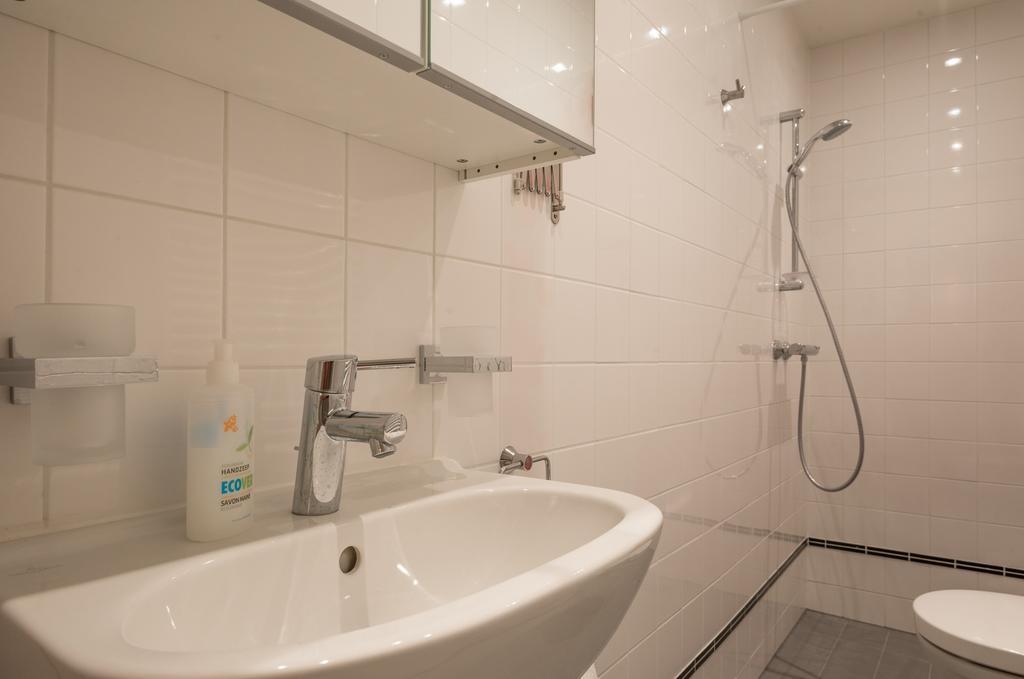 Canal View Amsterdam Apartment Zewnętrze zdjęcie